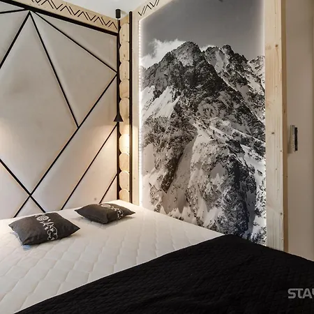 Montis Апартаменты *