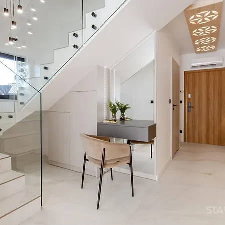 Montis Апартаменты *