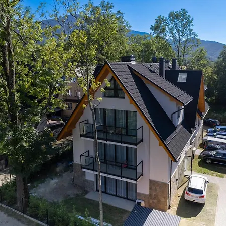 Апартаменты Montis *